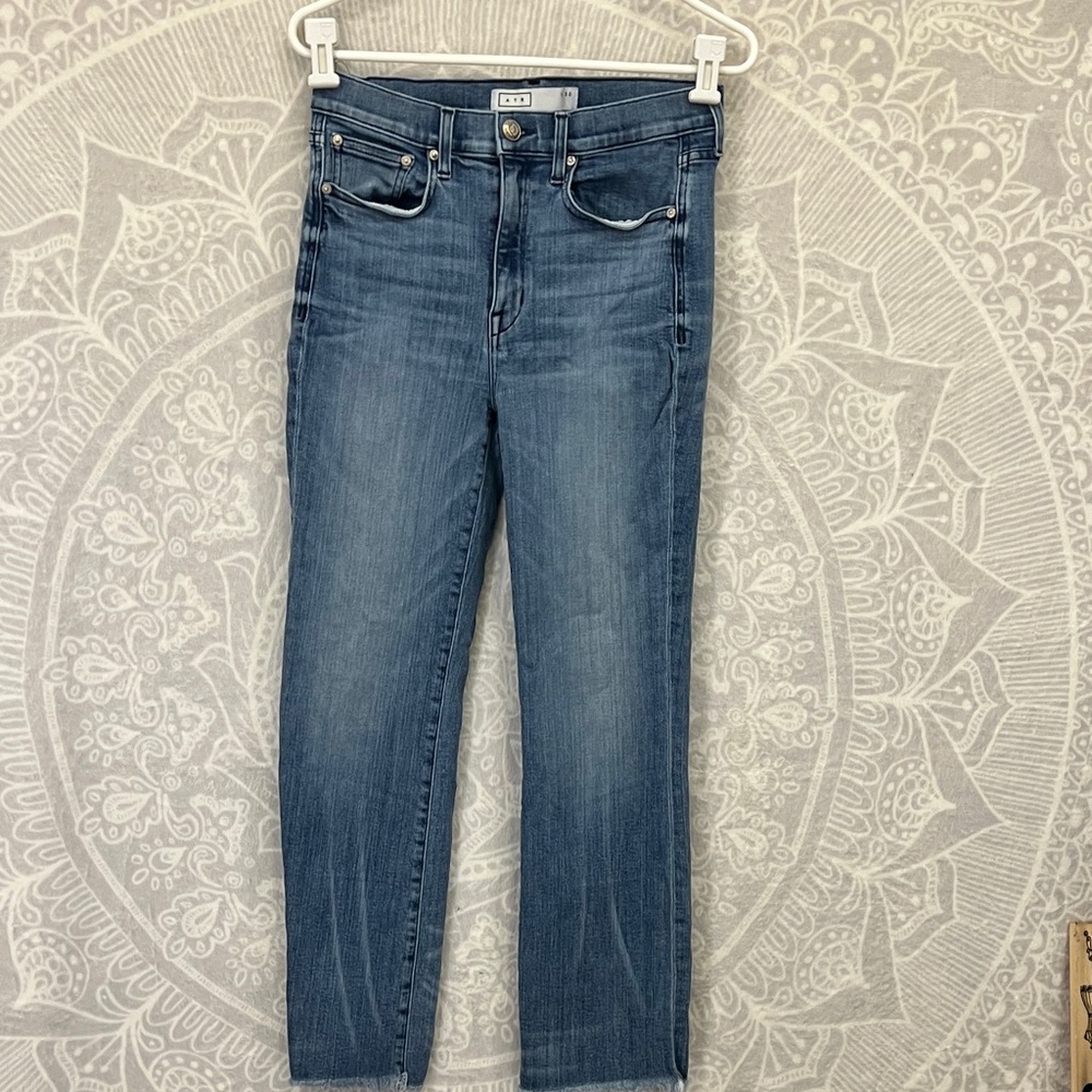 AYR Ankle Cropped Blue Jeans